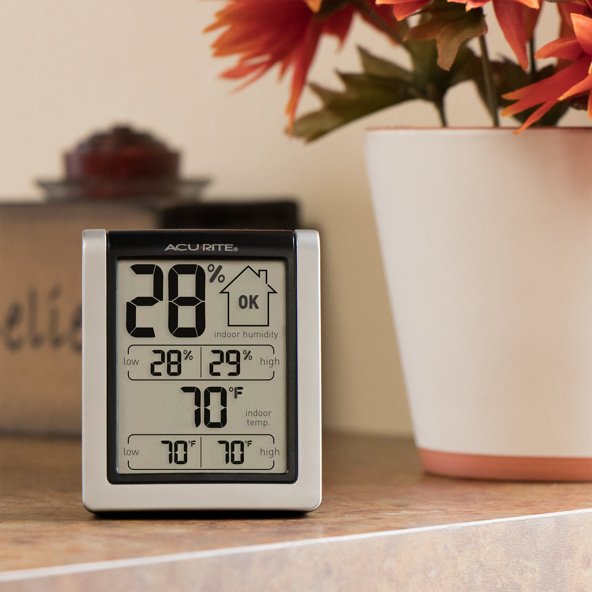 AcuRite Indoor Temperature and Humidity Monitor