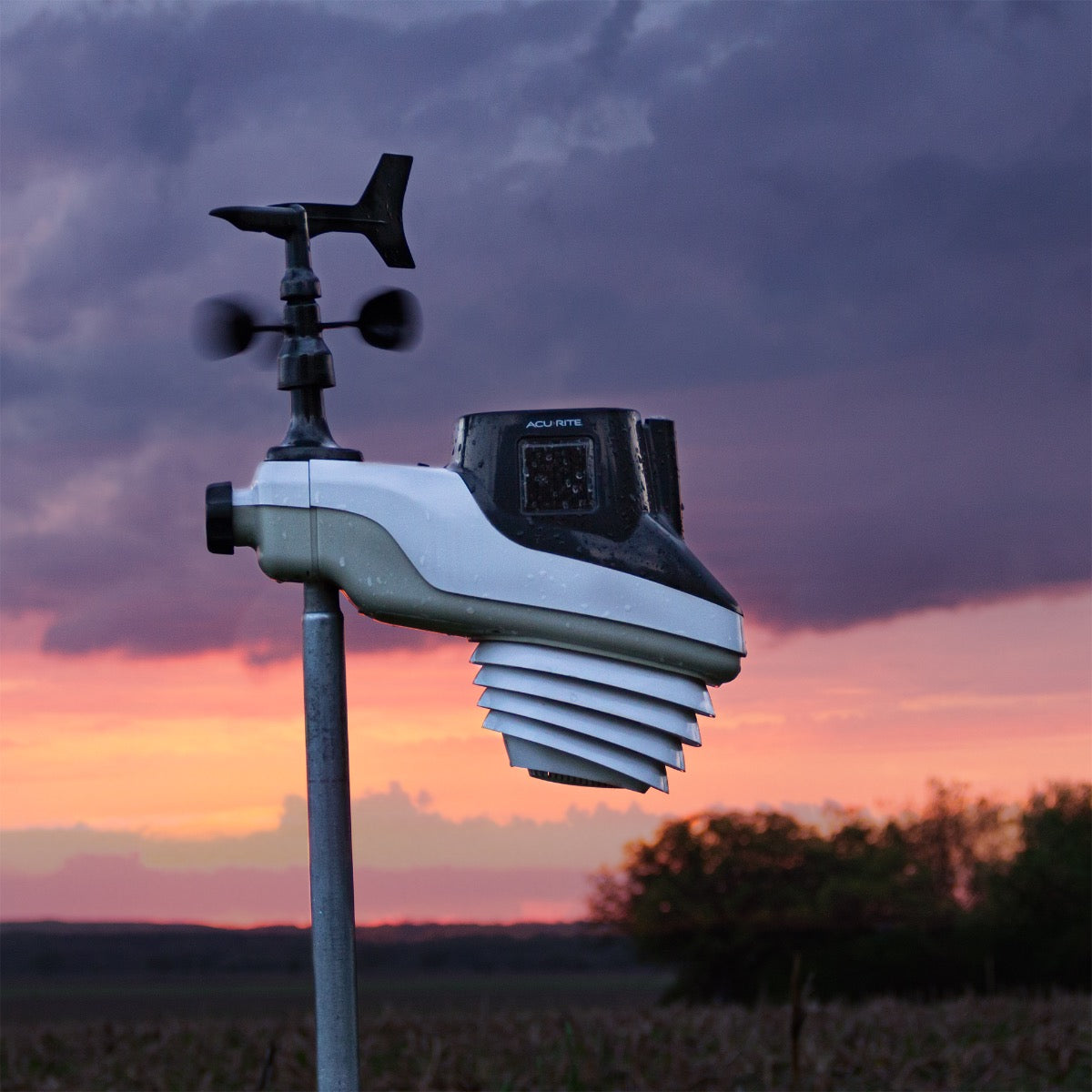 AcuRite Atlas Weather Station with White HD Display and Lightning Detection