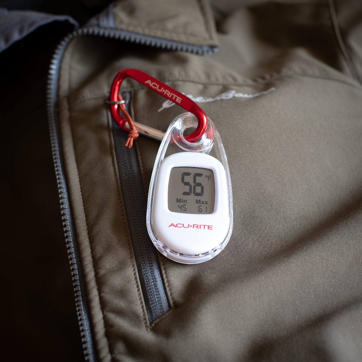 Digital Thermometer with Carabiner Clip Alt