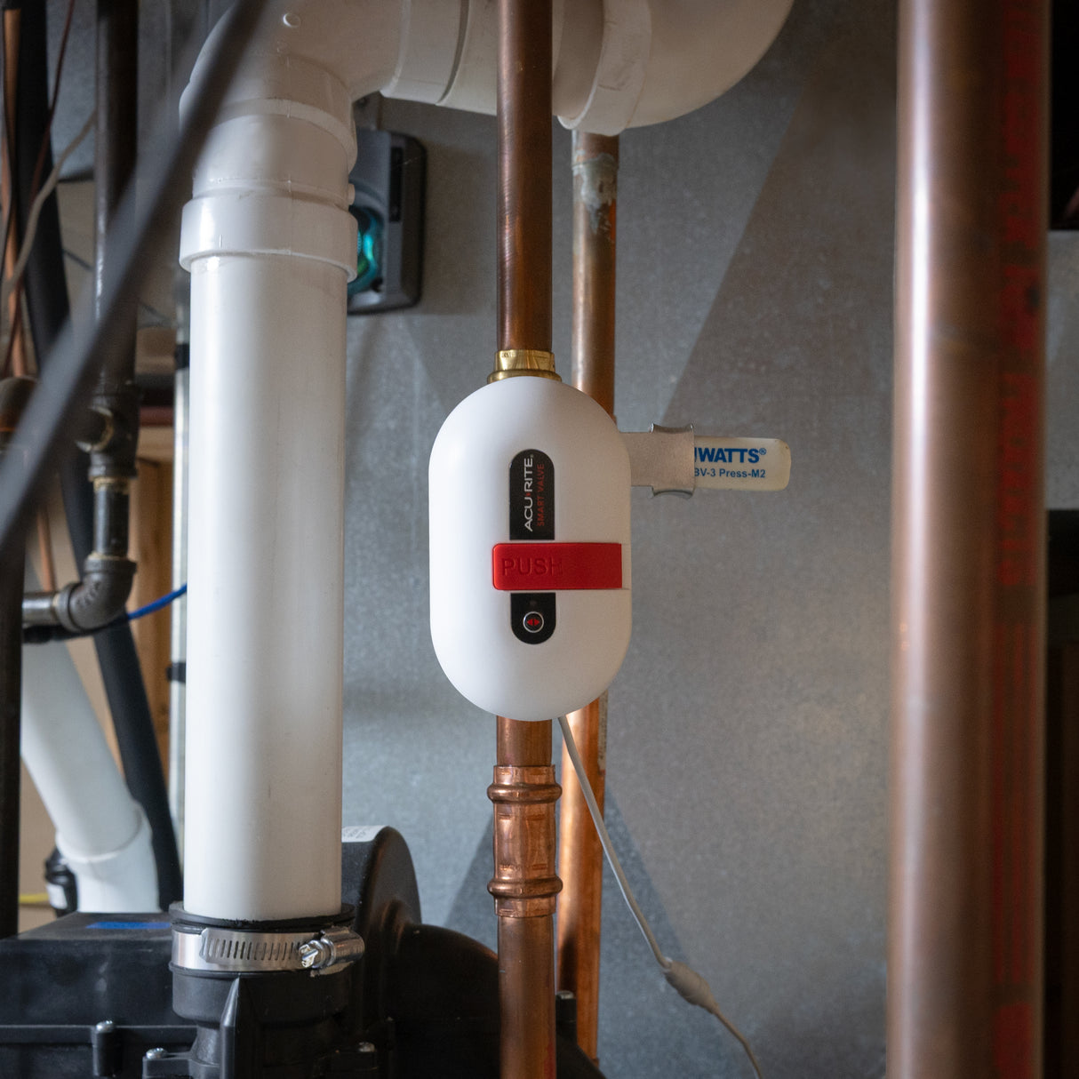 AcuRite Smart Valve Actuator – WiFi Water Shutoff Controller