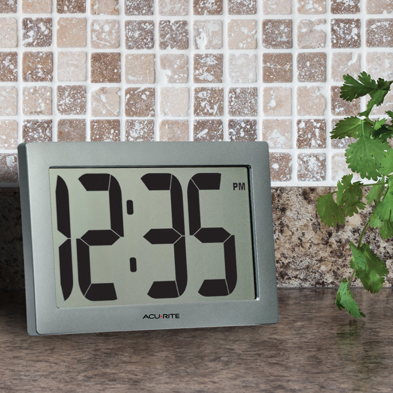 9.5-inch Large Digital Clock