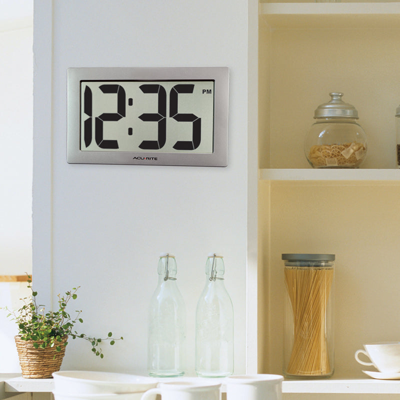 9.5-inch Large Digital Clock
