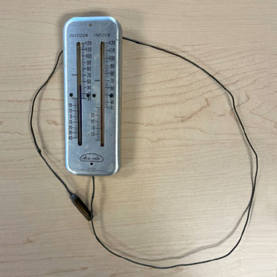 Gadget Daddy: My, indoor/outdoor thermometers have changed since 1980s